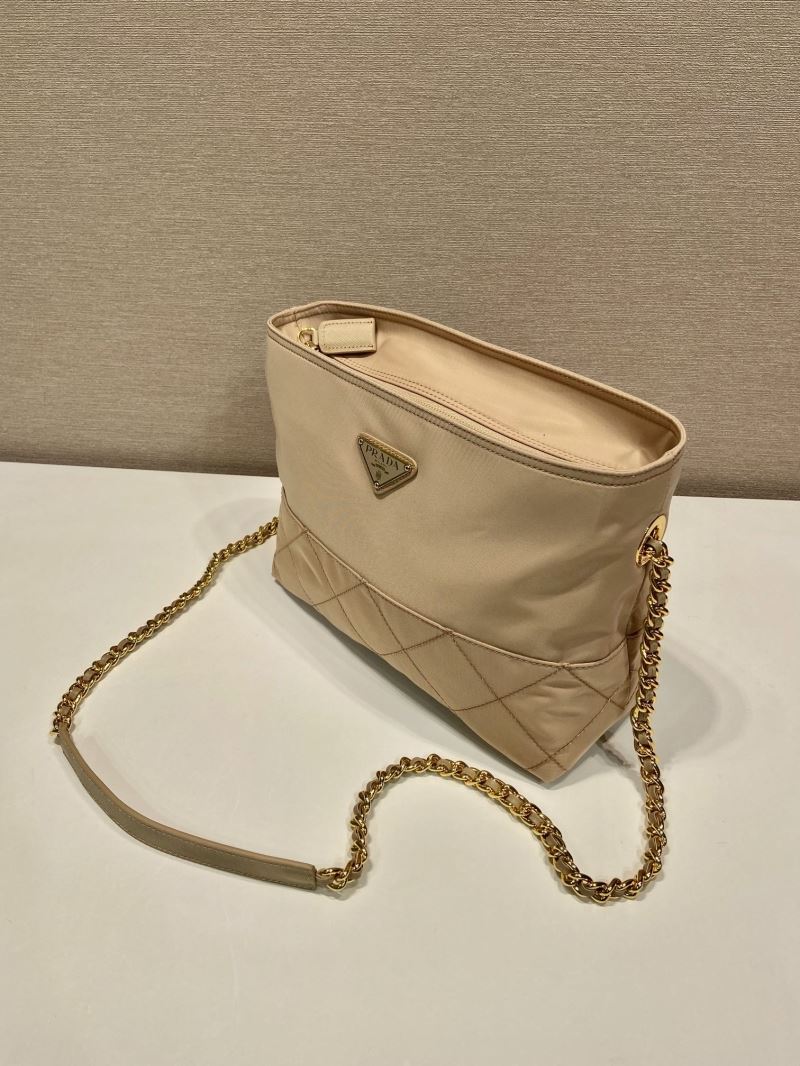 Pra*a tote bags